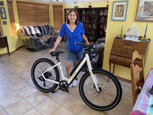 Maureen &her E bike!