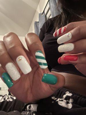 Fingers, nails, acrylics, festive