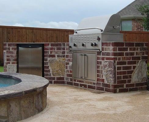 STONEWORK:  Outdoor Kitchen & Firepit