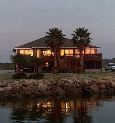 Big Lake Guide Service Lodge (Sunset)