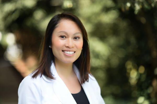 Thuy-Van Tina Ho, MD Facial Plastic And Reconstructive Surgeon