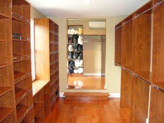 Walk-in Closet