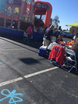 Kids area! Jumpy and pumpkin painting