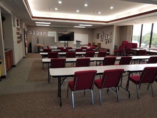 Conference room where classes are held.