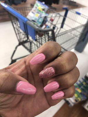 Loved my nails and service. I had no problem here and the prices are excellent!