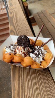 Oreo bubble waffle Sundae!