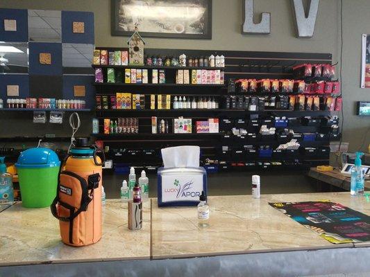 Awesome vape shop. Lots of help picking out a new set up with salt nic. Suprun Air Kit is awesome.