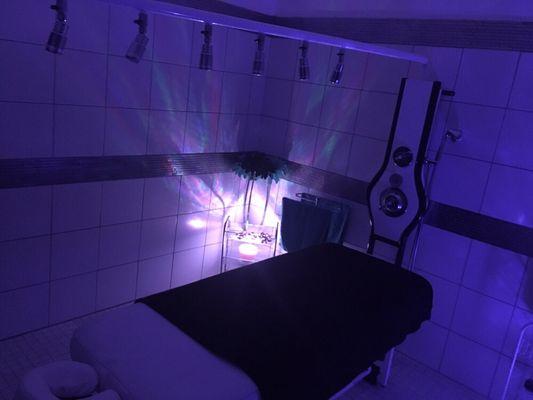 Enjoy a relaxing body scrub in our gorgeous wet room!