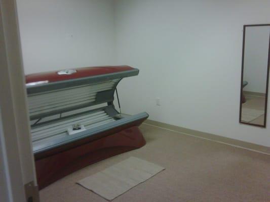 Brand new beds and large tanning rooms!!