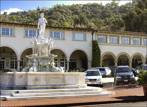 Malaga Cove Plaza with plenty of parking