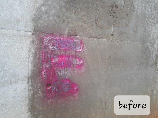 (before) graffiti removal