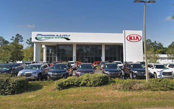 Greenway Kia at the Avenues