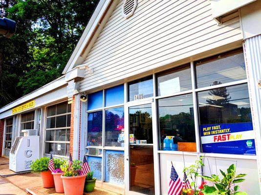 Gradyville Auto & Sunoco Station