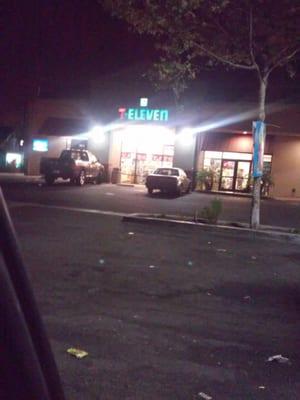 7-Eleven Compton