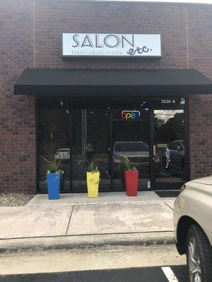 Front of Salon Etc.