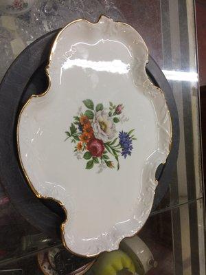 nice Limoges France oval plater 15.00 collectible reg price over 45.00