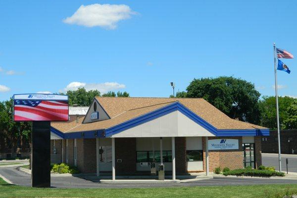 Minnesota Valley Federal Credit Union at 100 Memorial View Court.