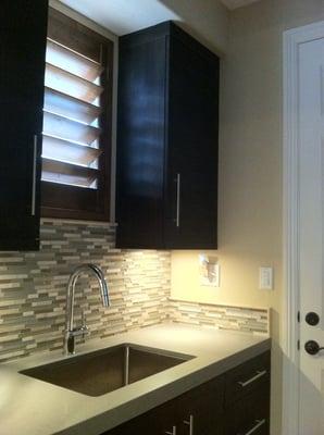 Laundry room countertops.