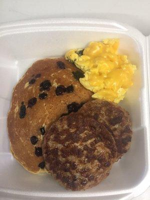 3 piece blueberry pancake platter.