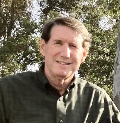 photo of Daniel R.