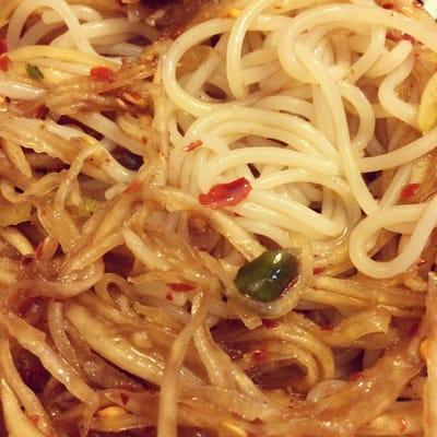 Koom Siab papaya salad w/ vermicelli noodles