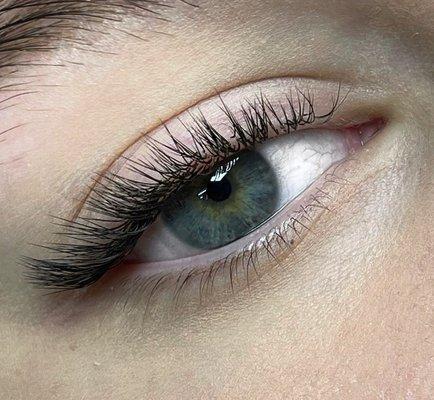 Crisp short and light cat eye