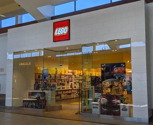 Lego at the Smith Haven Mall.