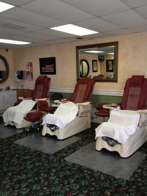 Spa Pedicure Chairs, very clean.