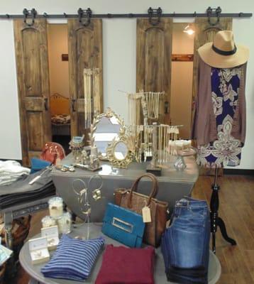 Great accessories and gifts at twill tradE