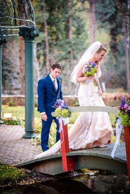 Wedding bouquet, bridge bouquet, boutonniere