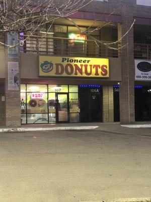 Pioneer Donuts