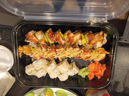 Crunchyroll, dragon roll, California roll