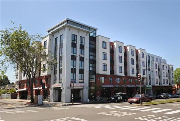 Berkeley Apartments - Acton Courtyard