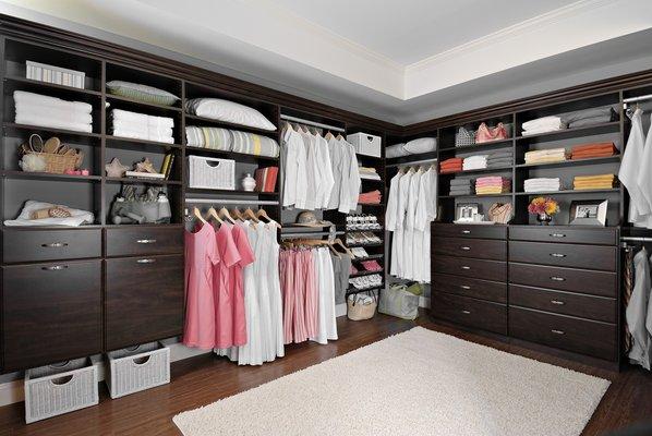 Naples Master Closet