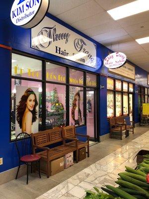 Thuy-Trang Hair Salon