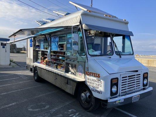 Koffel's Food Truck at Pier