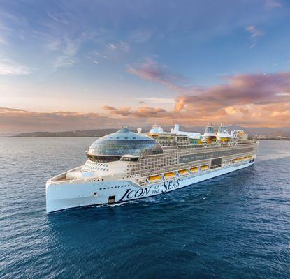 Icon of The Seas is the largest cruise ship in the world! Brace yourself for Category 6, the largest
waterpark at sea and lots more.