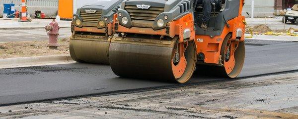 Asphalt paving Service