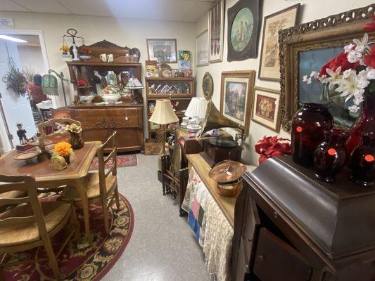 Mema's Memories-Antiques & General Store