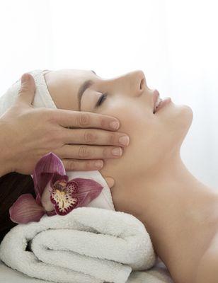 Customized Plant Based Facials that include a peel with Leslie Of La Jolla.