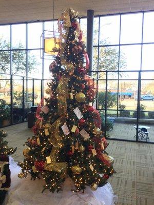 Bank Lobby decorated for Christmas!