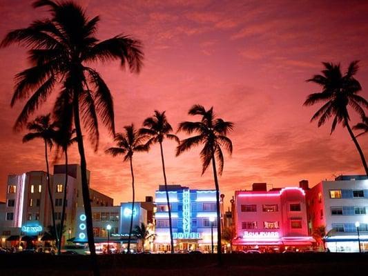 See Miami and South Beach like never before on a whirlwind Scavenger Hunt