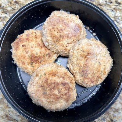 Salmon patties (frozen)