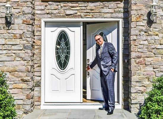 Let Gino open the door to your new home!