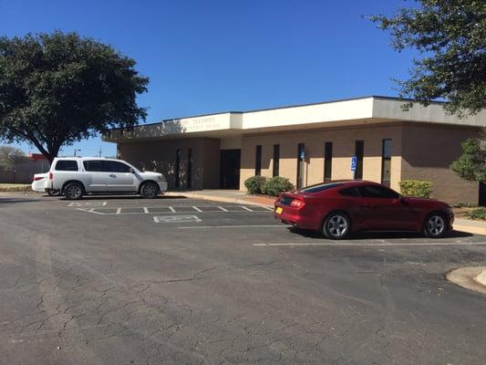 This is the front of the bank!!!  Come on in!  They are friendly!!