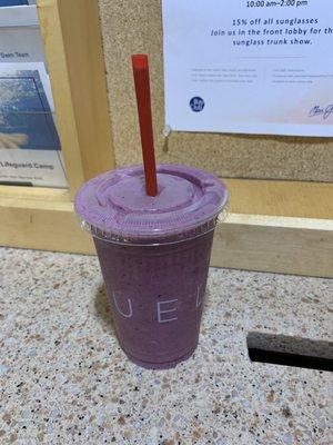 Greek Berry smoothie (Greek yogurt, berries, almond milk, flaxseed). I opted out of the tropical flavored protein powder.