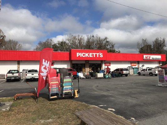 PICKETT'S ACE Hardware  The helpful folks family owned since 1950!