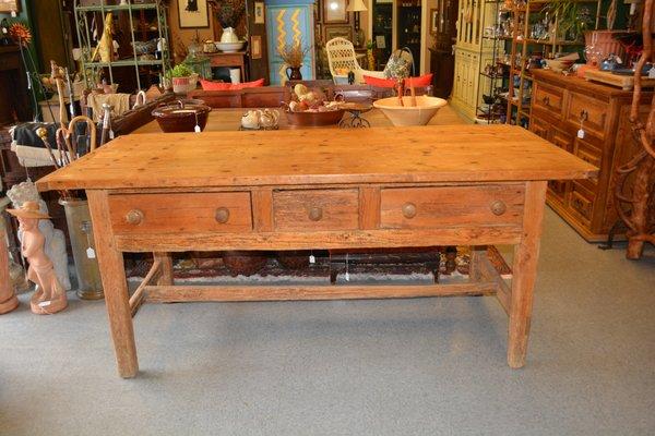 Primitive!! Heavy pine farmhouse kitchen table with 3 drawers.