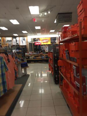 Kohl's Rochester -- Rochester Crossing : 160 Washington Street / Route 202, Rochester         Interior