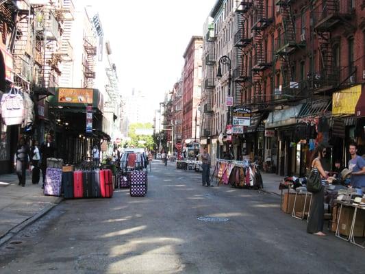 looking north on Orchard Street on a Sunday afternoon